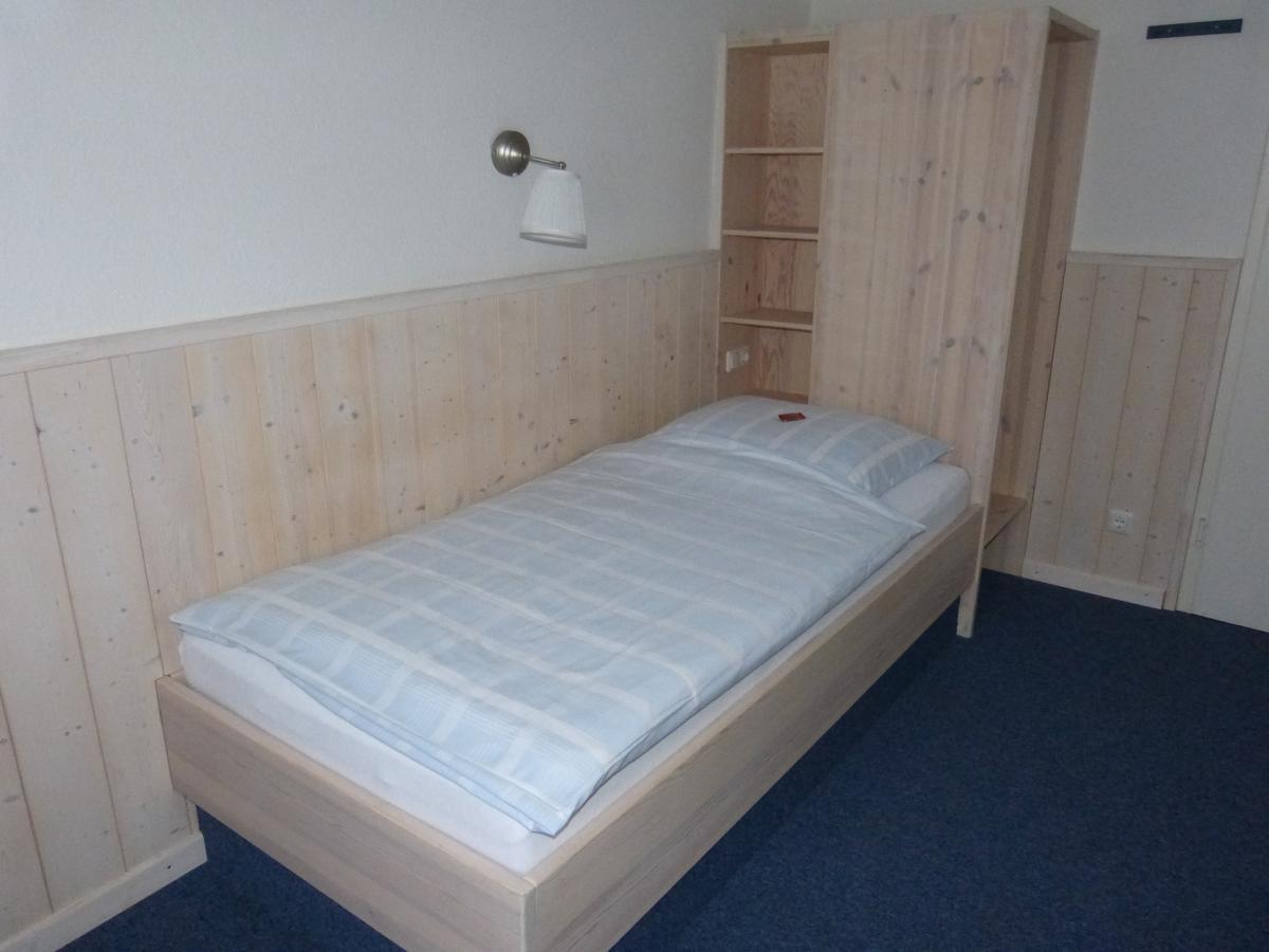 Karstens Gasthof Nordhastedt Exteriör bild