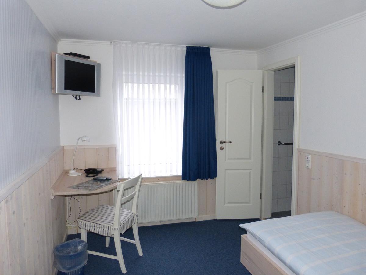 Karstens Gasthof Nordhastedt Exteriör bild